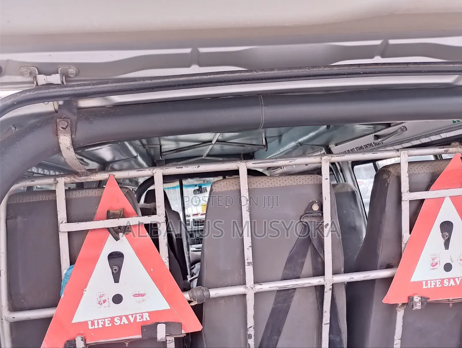 Toyota HiAce 2014 Silver