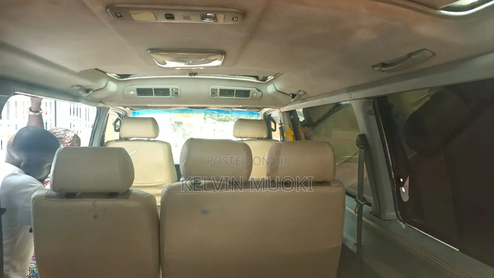 Toyota HiAce 2004 White