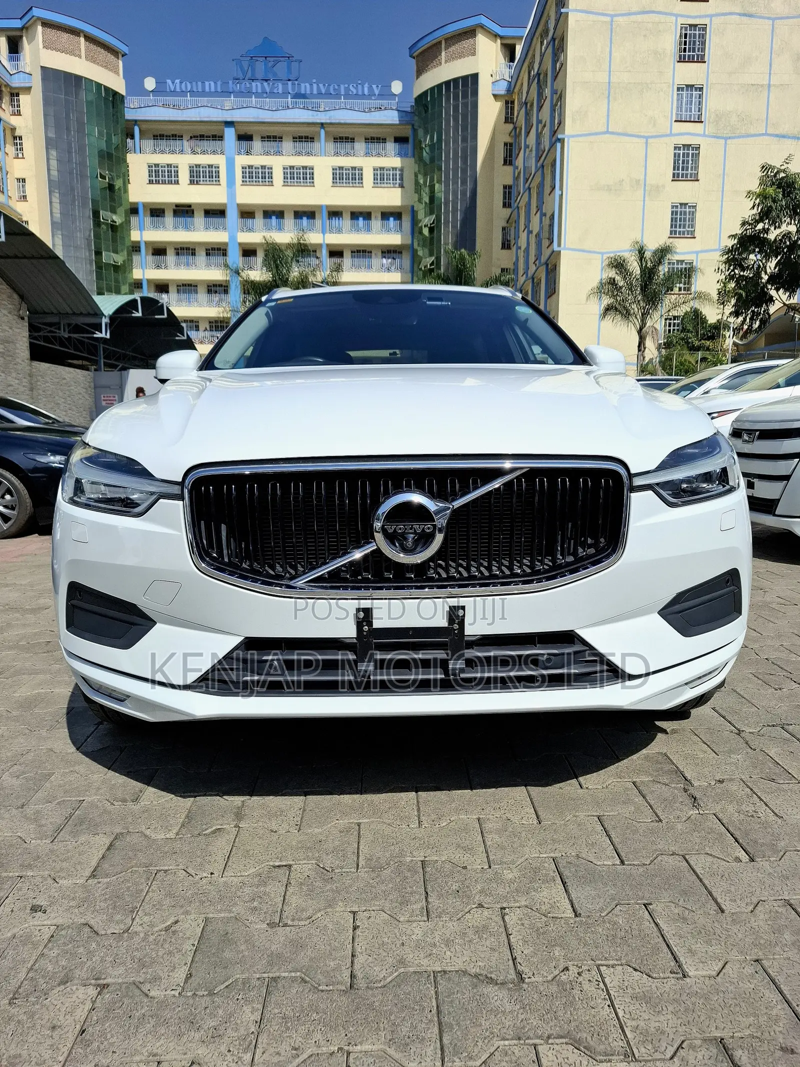Volvo XC60 2019 White
