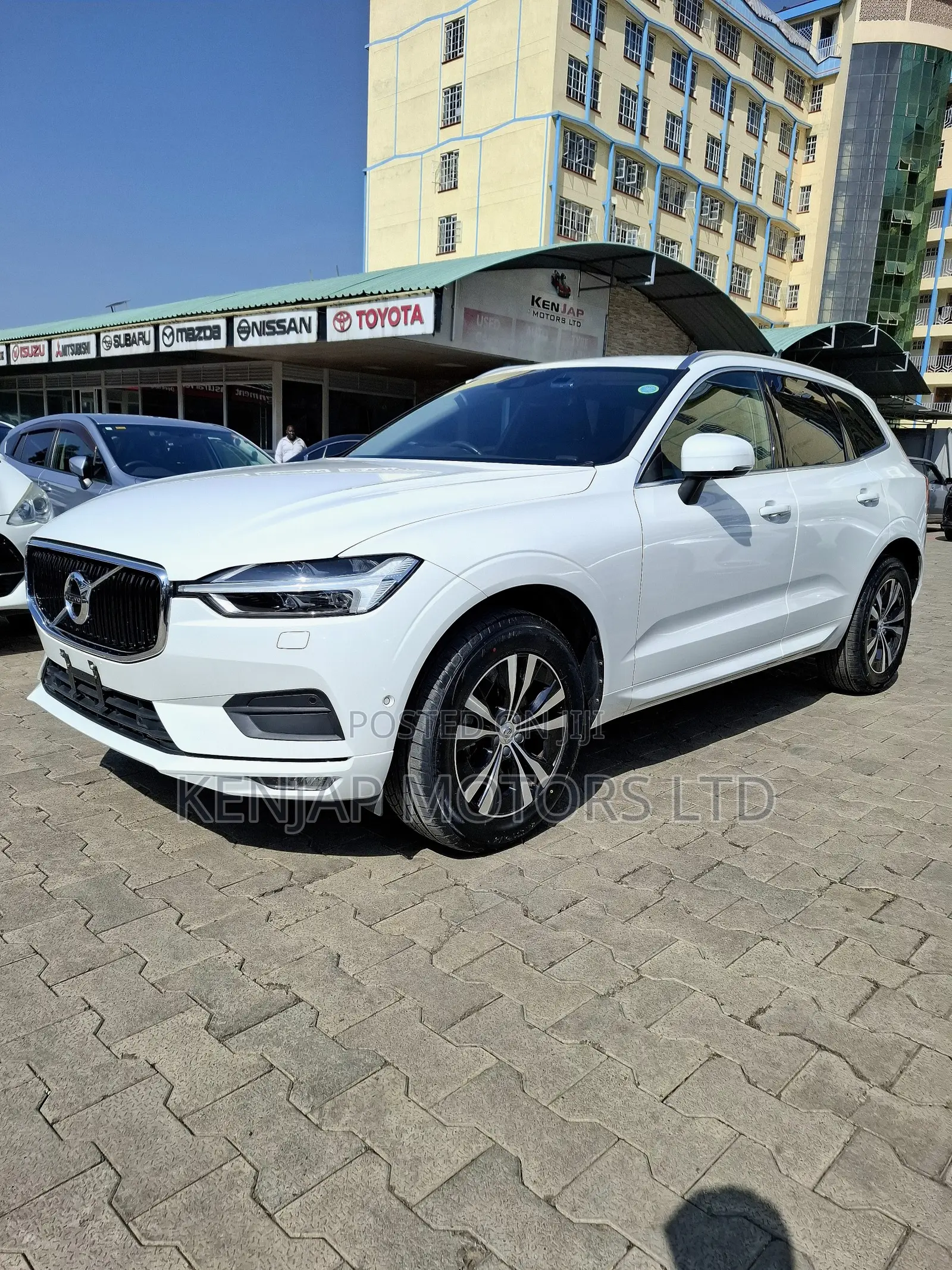 Volvo XC60 2019 White