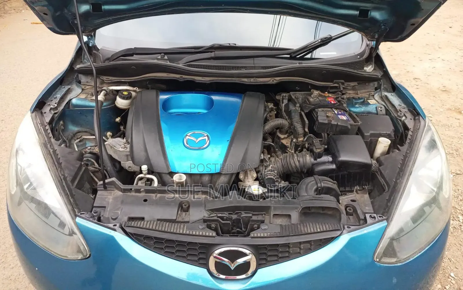 Mazda Demio 2011 Blue