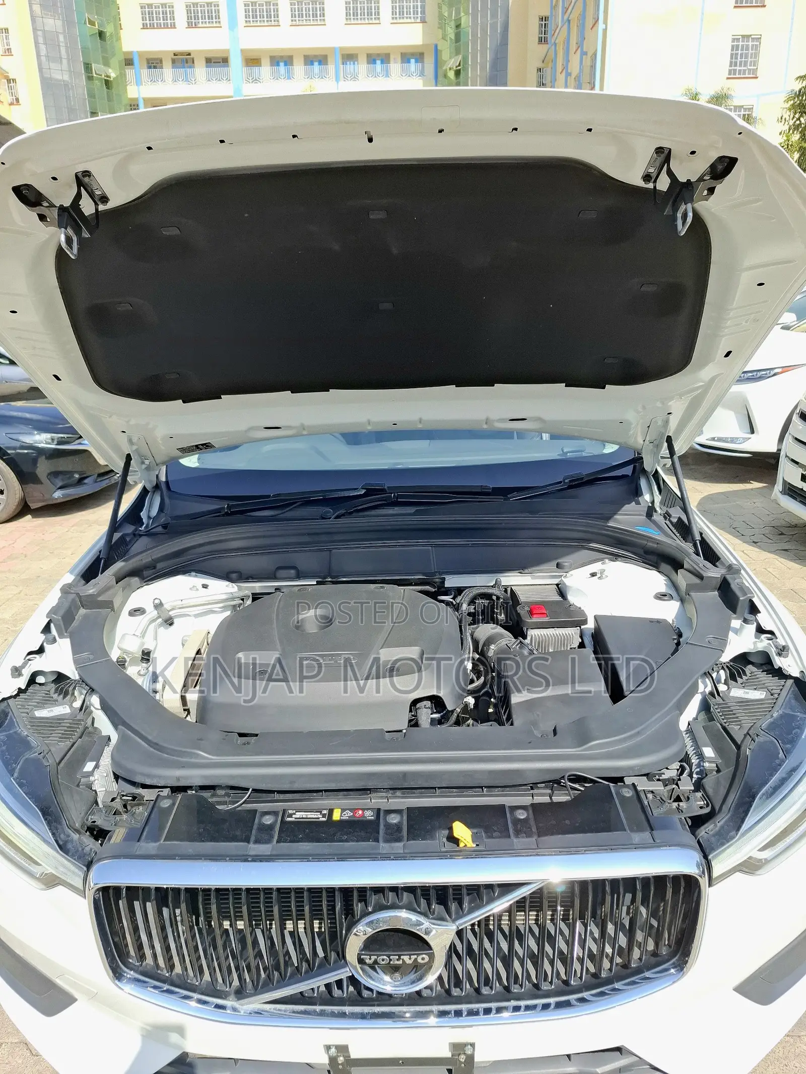 Volvo XC60 2019 White