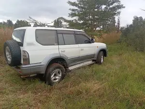 Toyota Land Cruiser Prado 2002 White