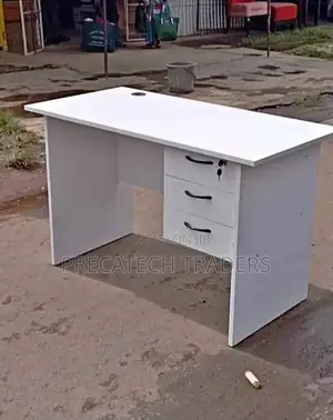 0.9m Modern Office Desk With 3 Drawers