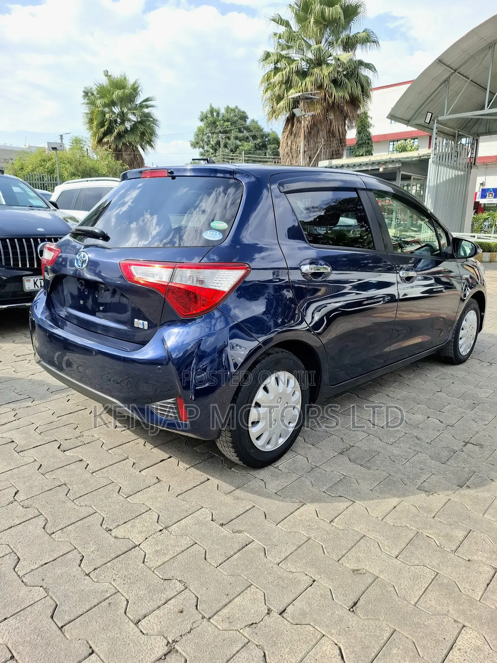 Toyota Vitz 2019 Blue
