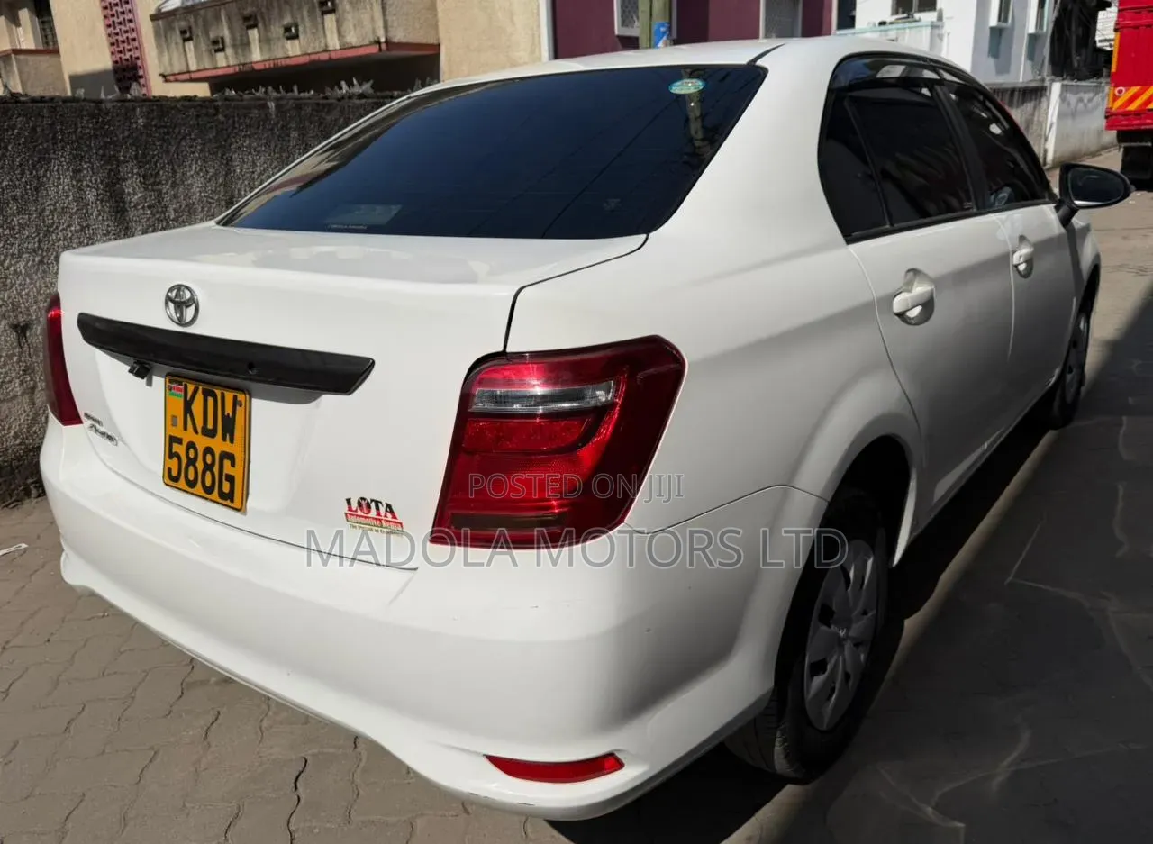 Toyota Axio 2018 White