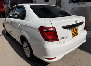 Toyota Axio 2018 White
