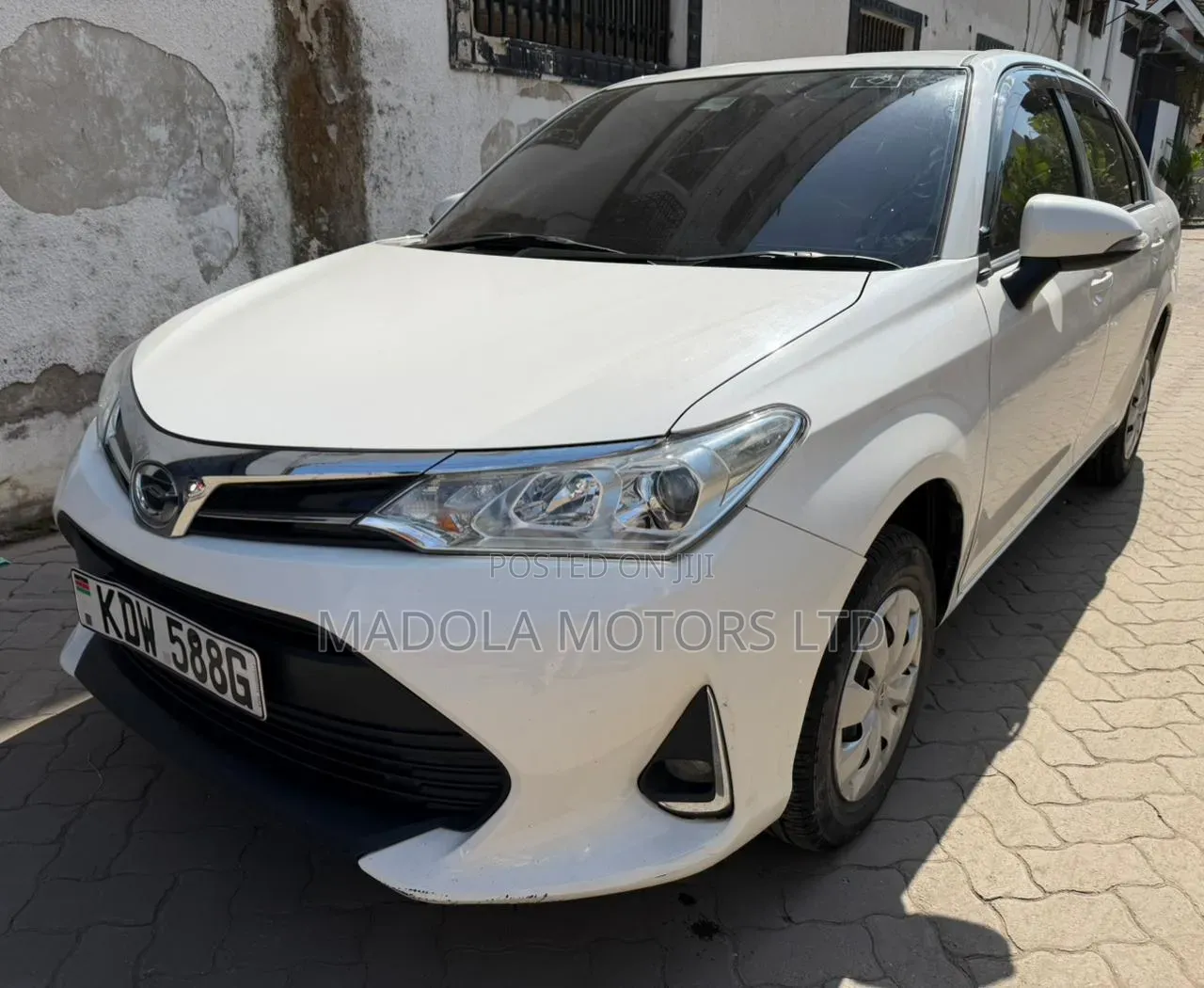 Toyota Axio 2018 White