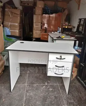 Durable Study Office Desk 0.9m