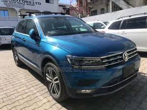 Volkswagen Tiguan 2018 Blue