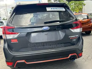 Subaru Forester 2019 Gray
