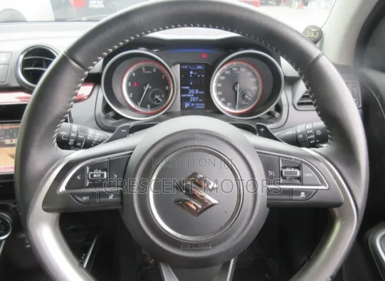 Suzuki Swift 2019 White
