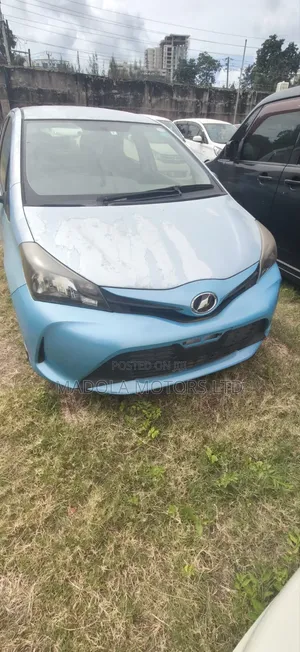 Toyota Vitz 2017 Blue