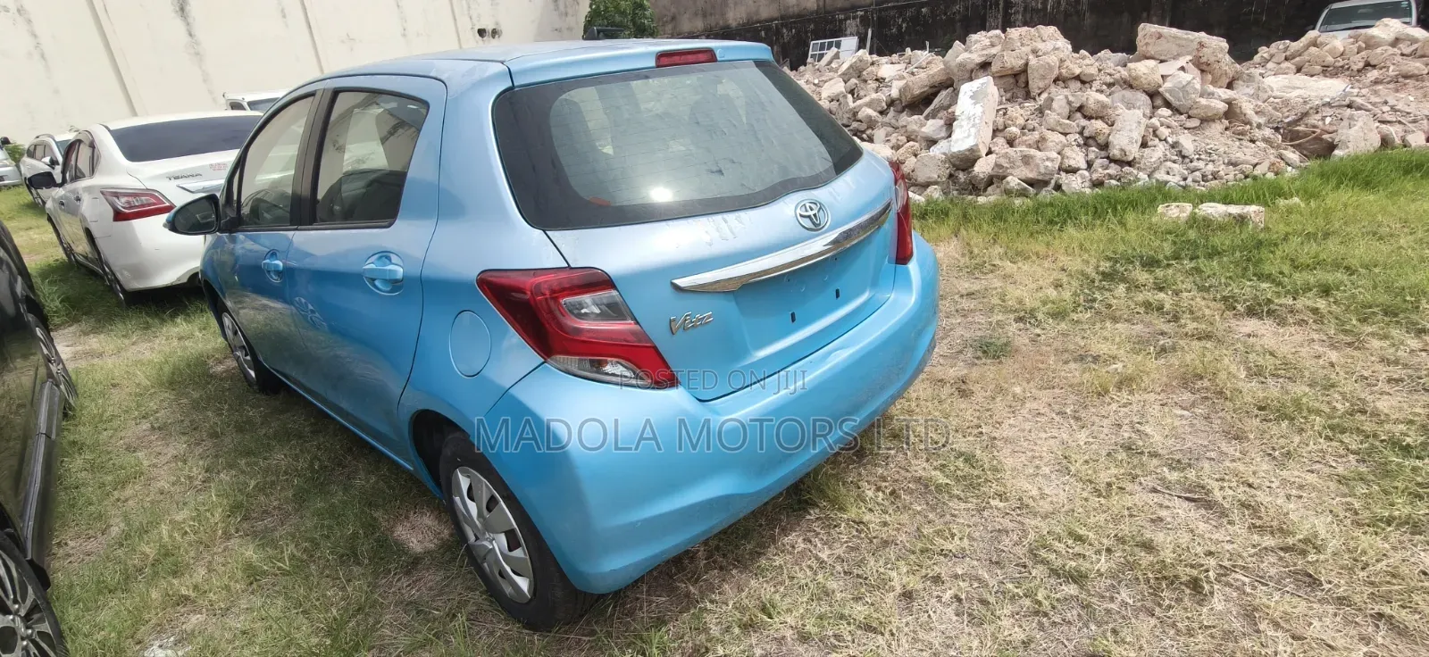 Toyota Vitz 2017 Blue