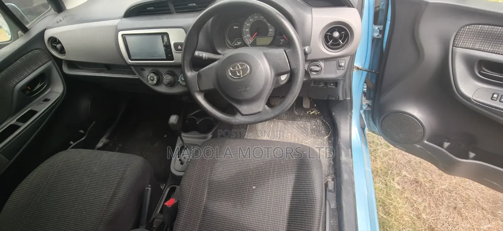 Toyota Vitz 2017 Blue