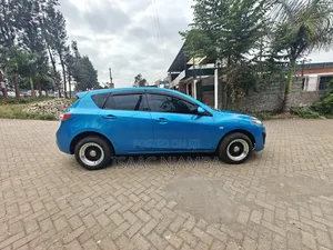 Mazda Axela 2012 Blue