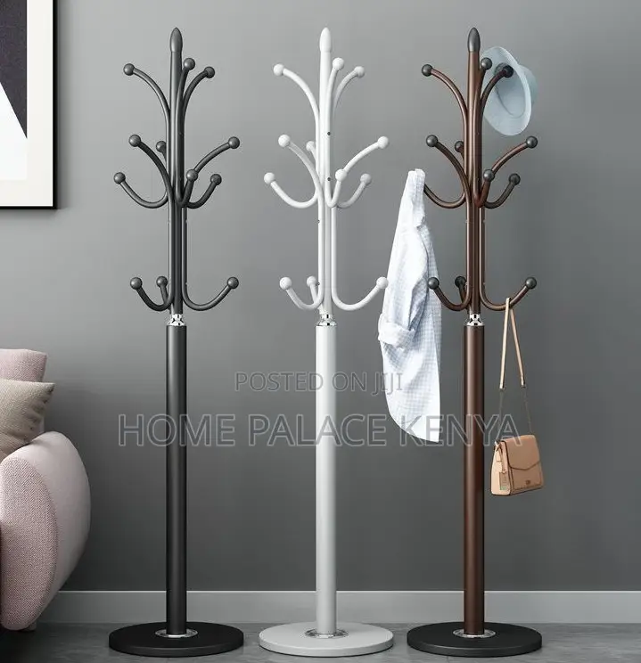 Coat Hanger: Iron Standing Garment Hanger