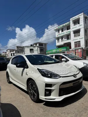Toyota Aqua 2019 White