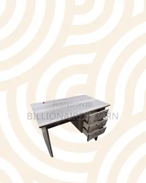 Compact 1m Wooden Desk for Professional Home Office Tasks