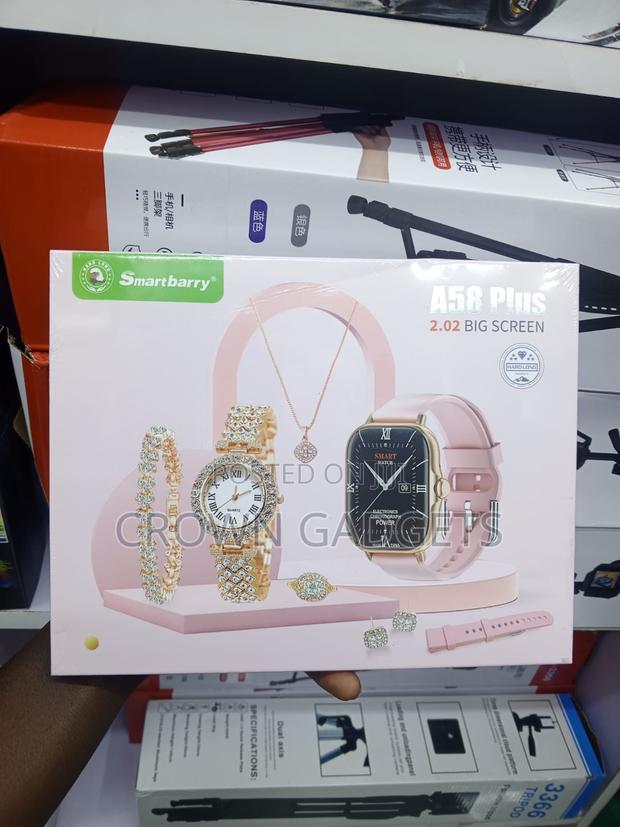 Smartberry A58 Plus 8 in 1 Smartwatch Jewelry Gift Set - thumbnail 3