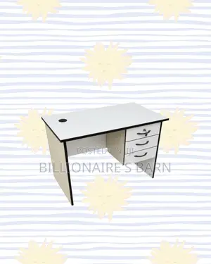 Compact 0.9m Wooden Desk for Dedicated Laptop Work Sessions