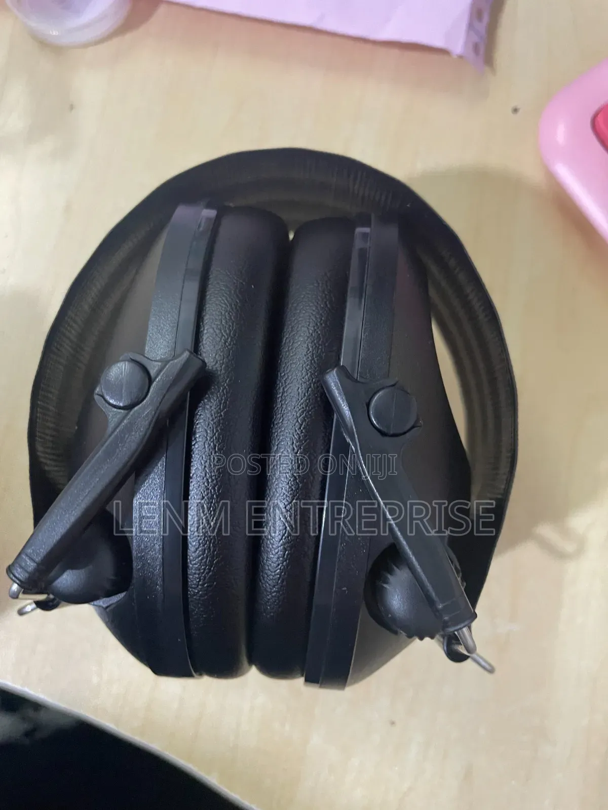 Electronic Earmuff
