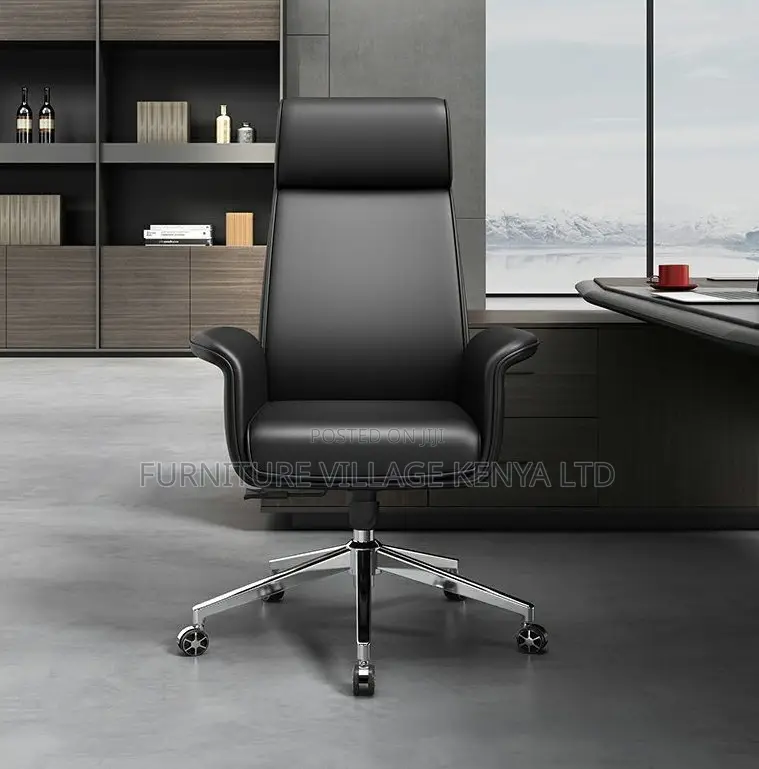 Executive Office Chair With Leather Upholstery