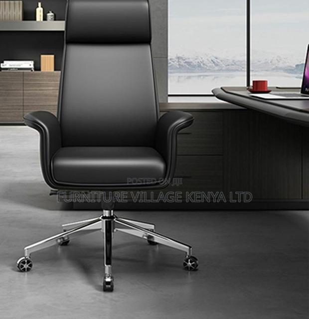 Executive Office Chair With Leather Upholstery - thumbnail 9