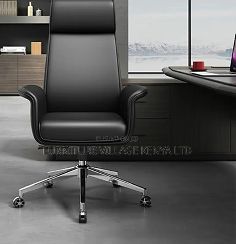 Executive Office Chair With Leather Upholstery