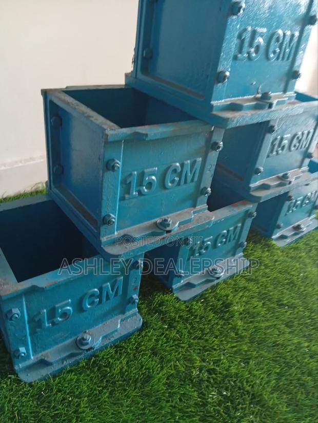 Cast Iron Cube Molds - main view
