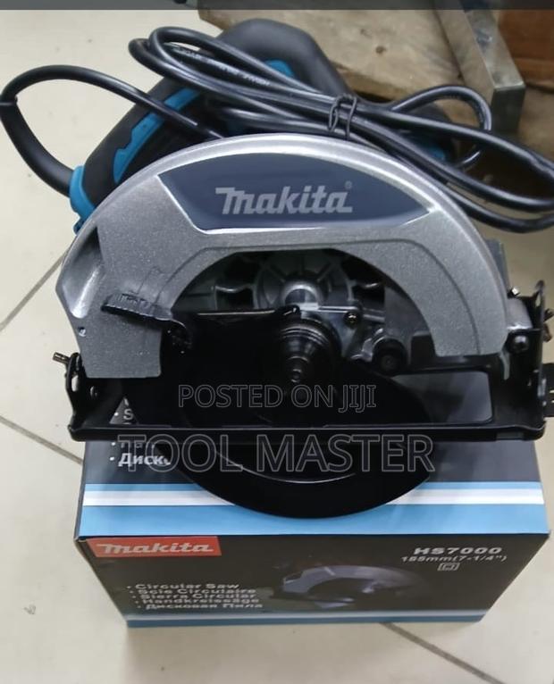 7-Inch Makita Circular Saw