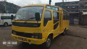 Isuzu NQR 2005 Yellow