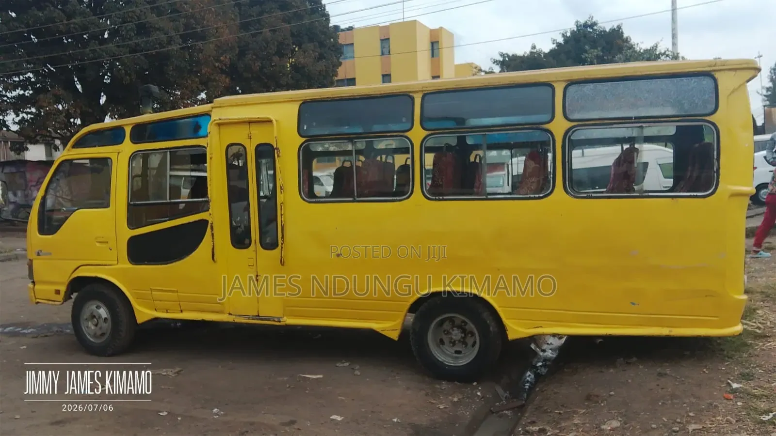 Isuzu NQR 2005 Yellow