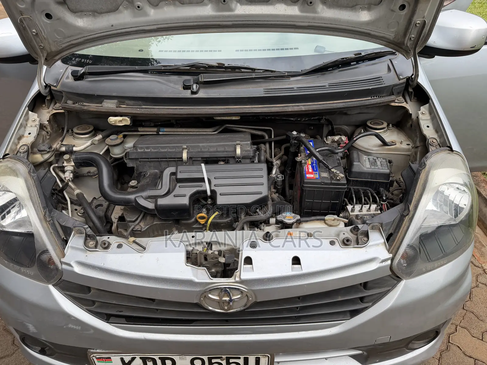 Toyota Pixis 2017 Silver