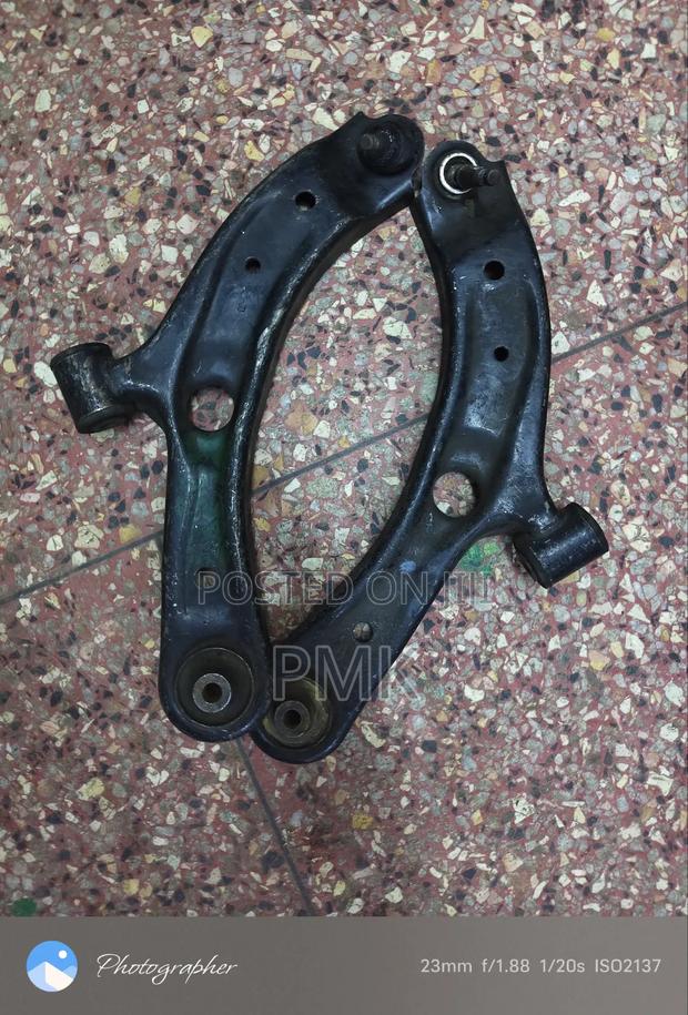 Suzuki Swift Control Arm - thumbnail 2