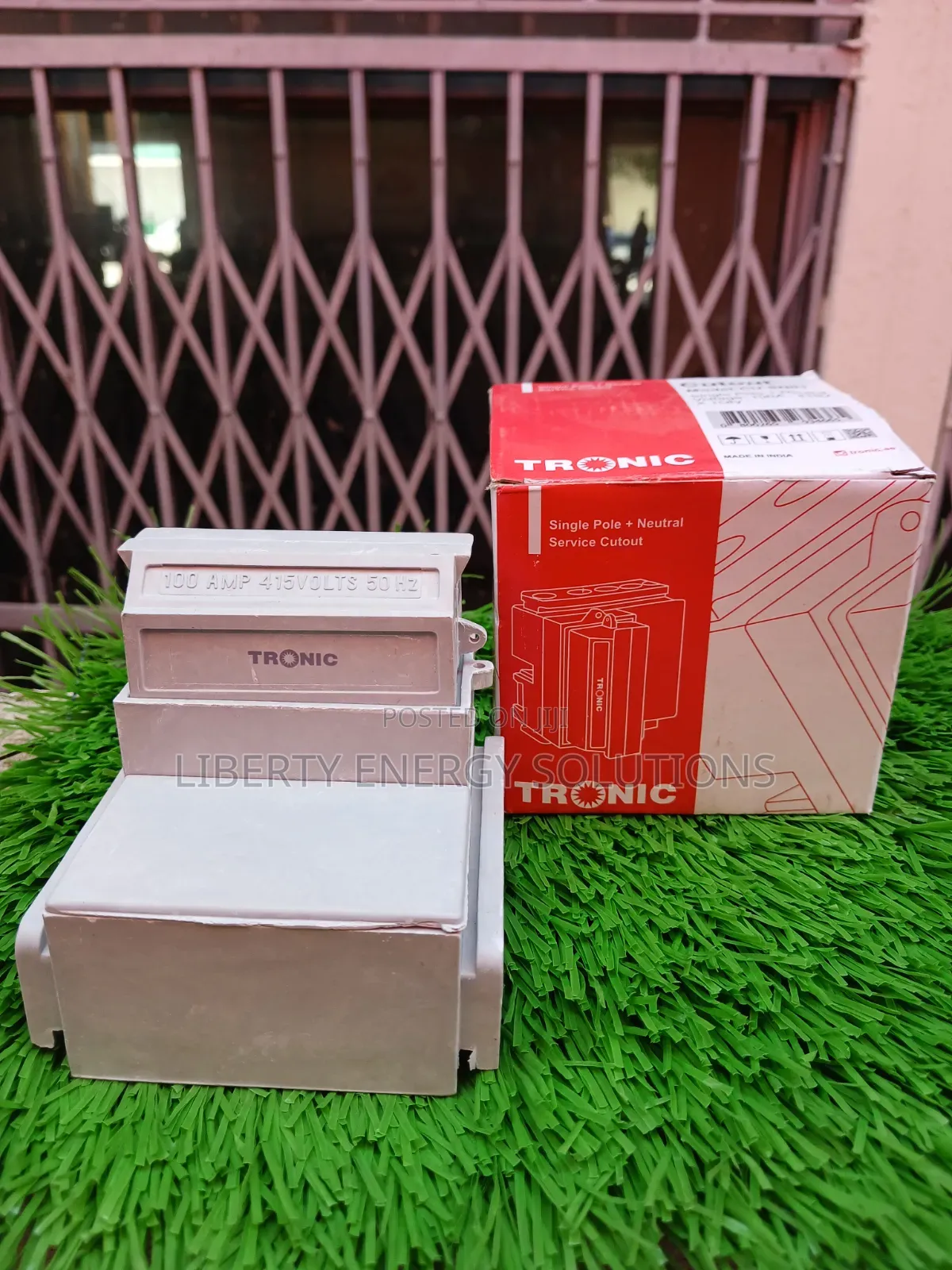 Tronic Double Cutout