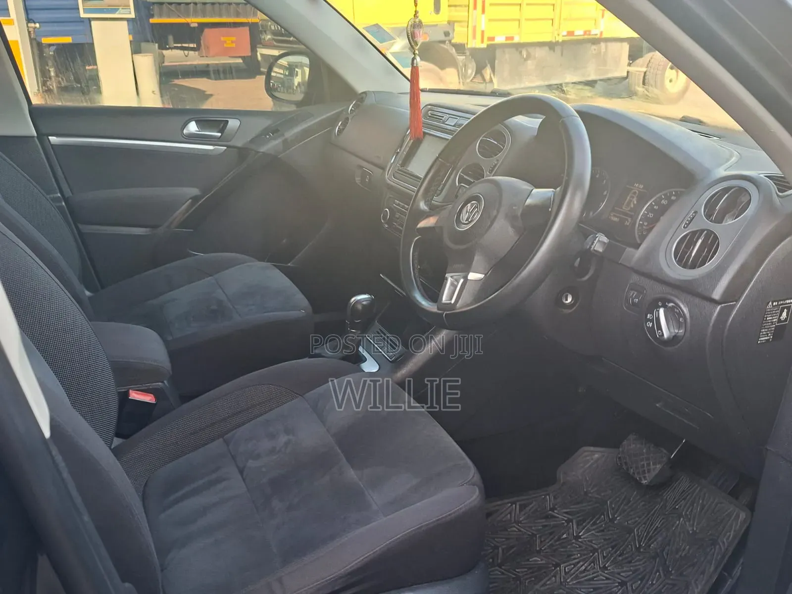 Volkswagen Tiguan 2015 Black