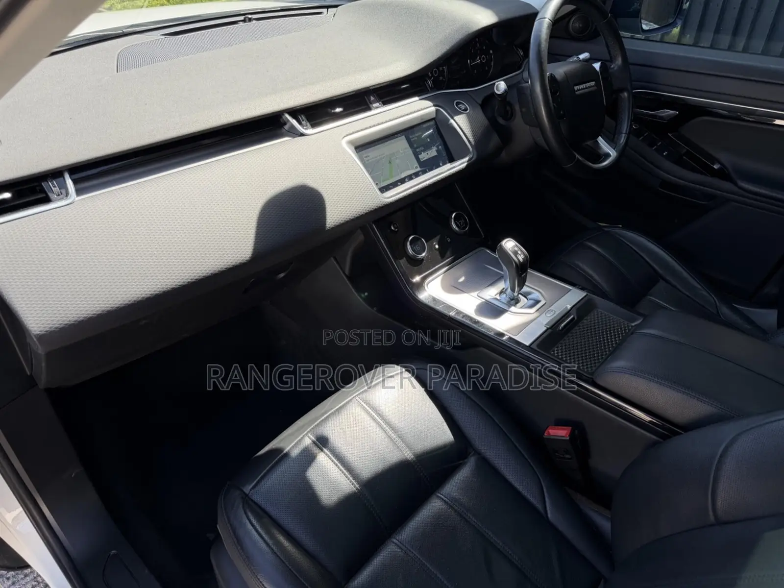 Land Rover Range Rover Evoque SE 4x4 5-Door 2019 White
