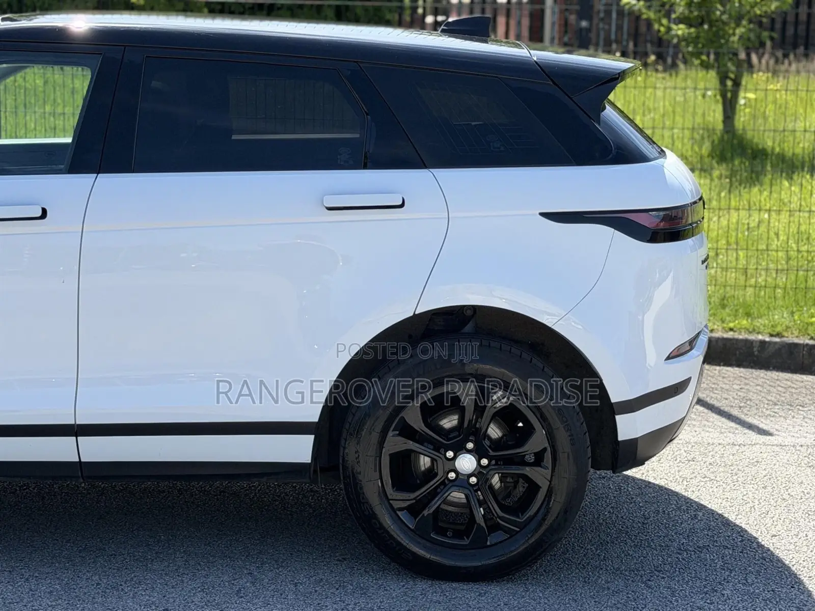Land Rover Range Rover Evoque SE 4x4 5-Door 2019 White