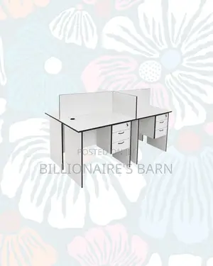 Practical 0.9m Four-Partition Bullpen Desk for Workplace Organisation