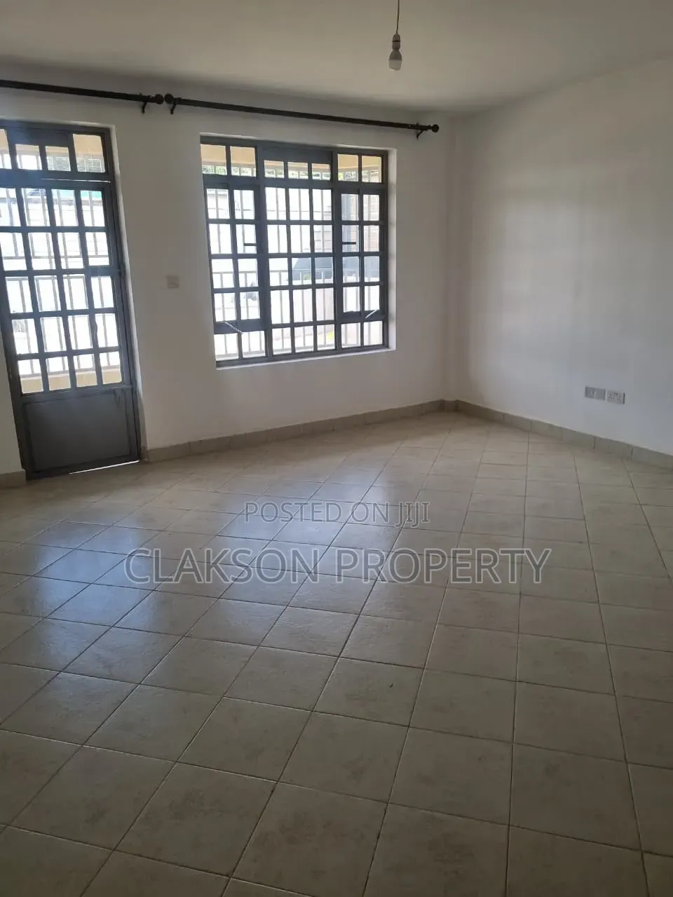 2bdrm House in Zambezi for rent