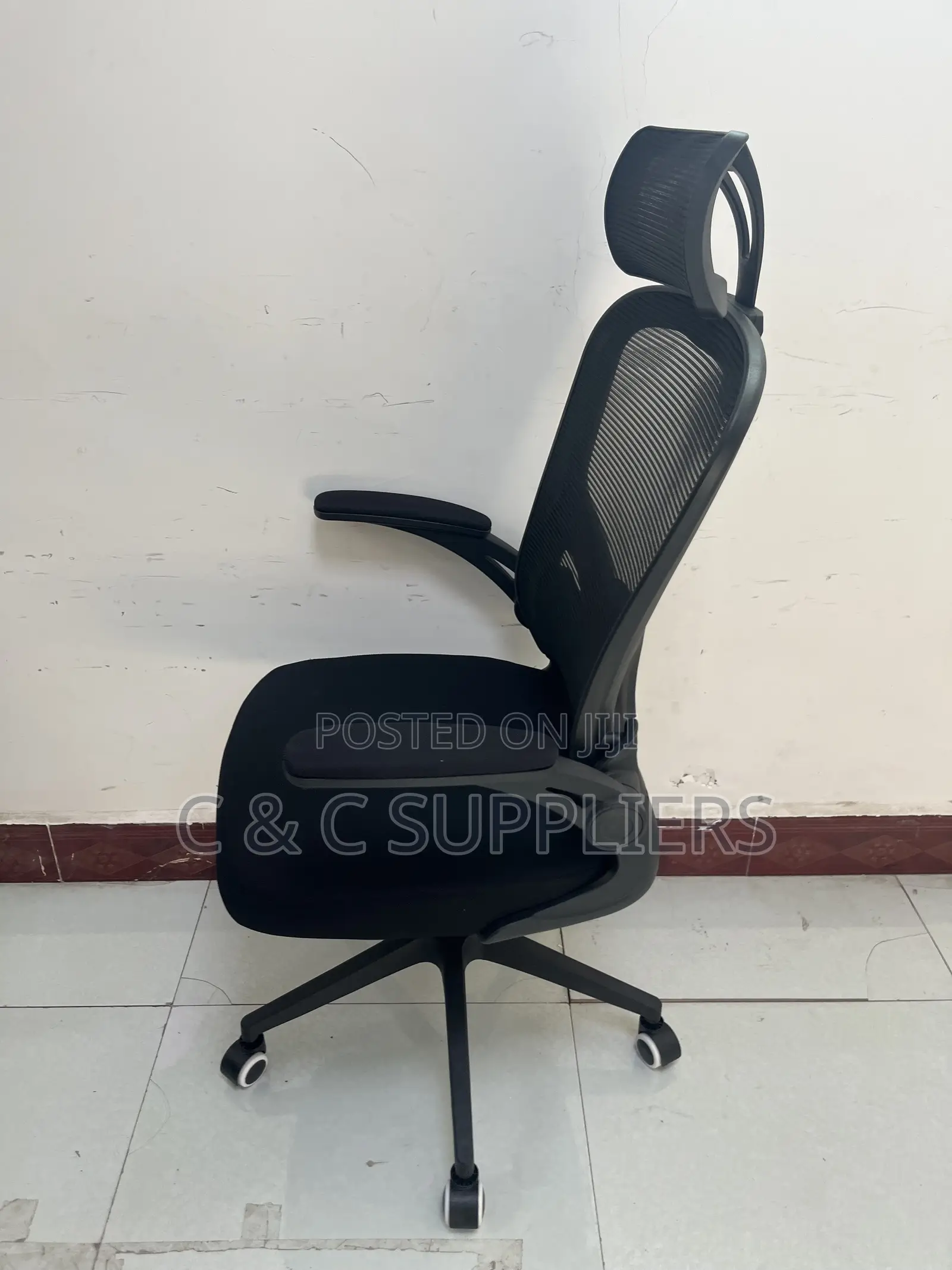 Swivel Ergonomic Black Mesh Seat