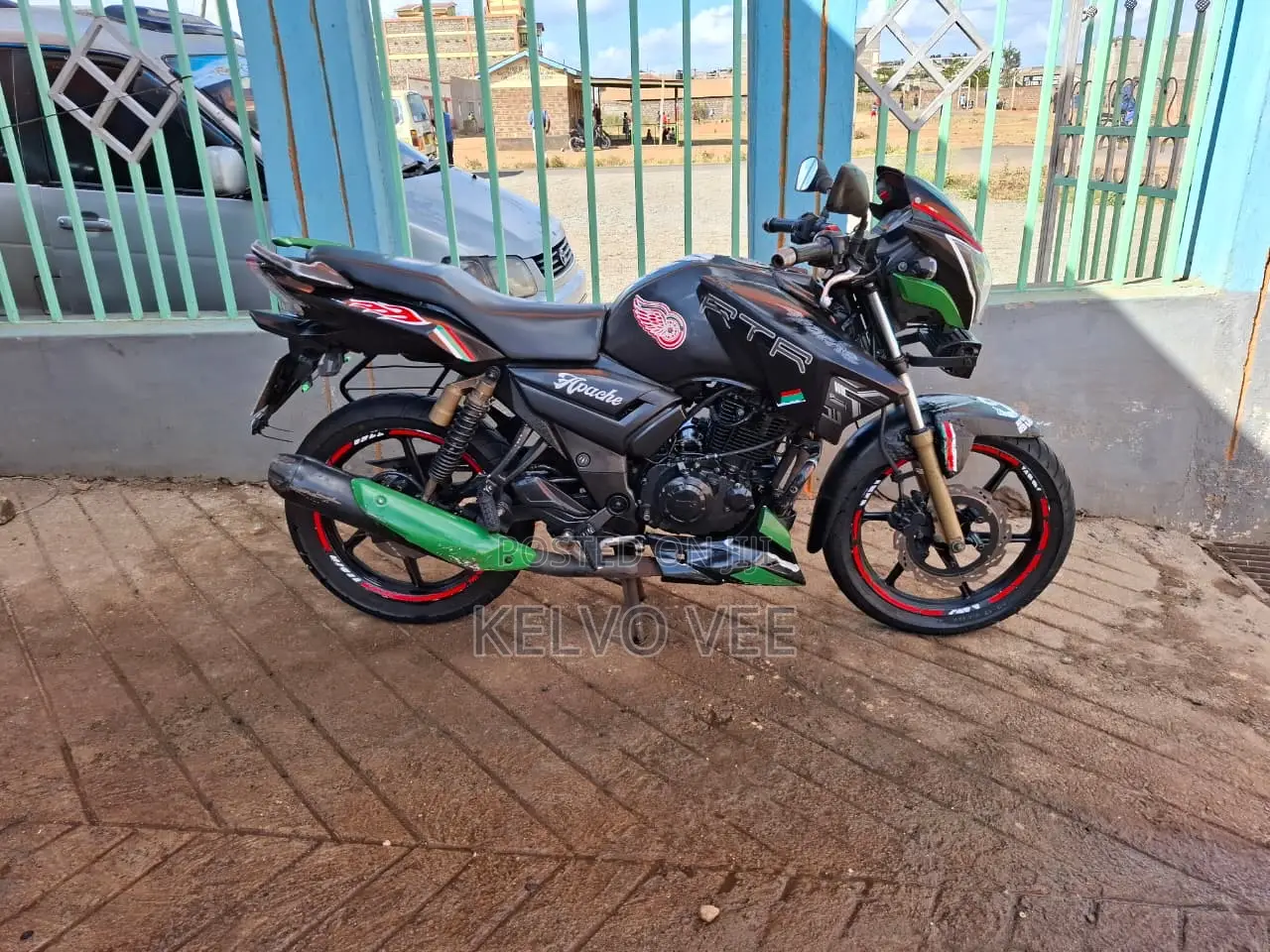 TVS Apache 180 RTR 2019 Black