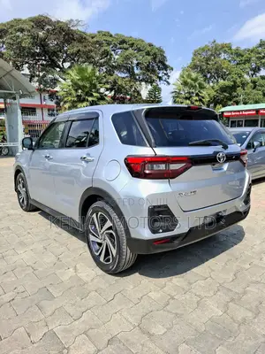 Toyota Raize 1.0 FWD 2020 Silver