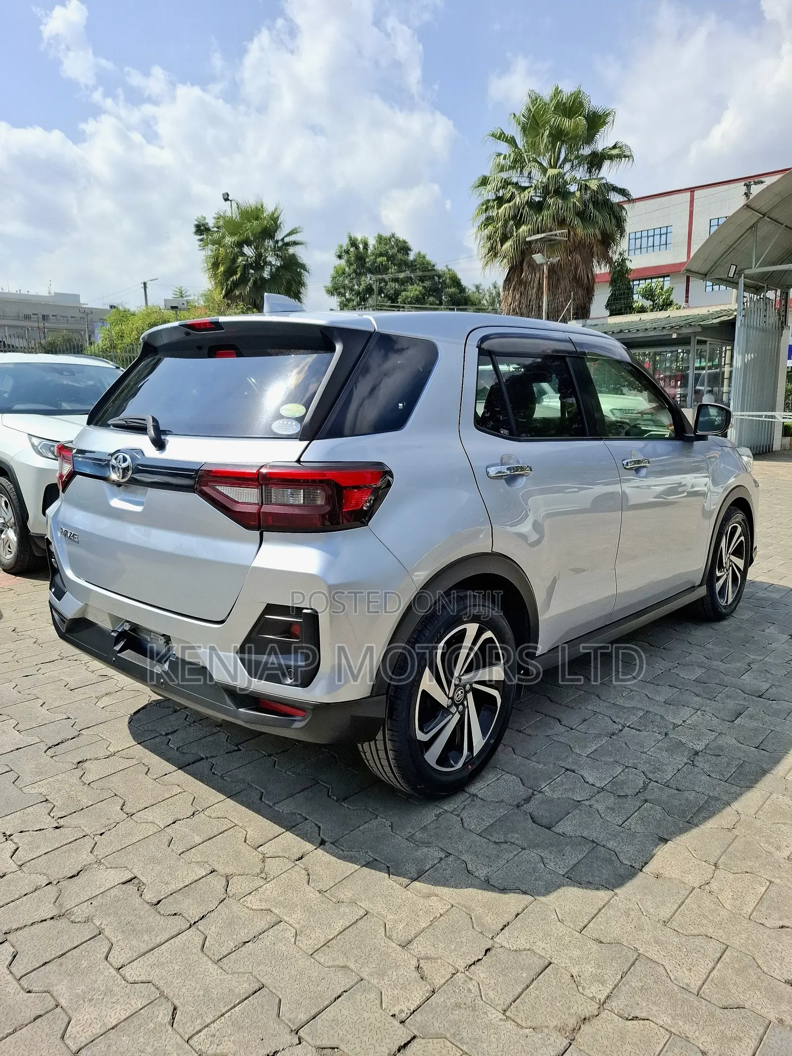 Toyota Raize 1.0 FWD 2020 Silver