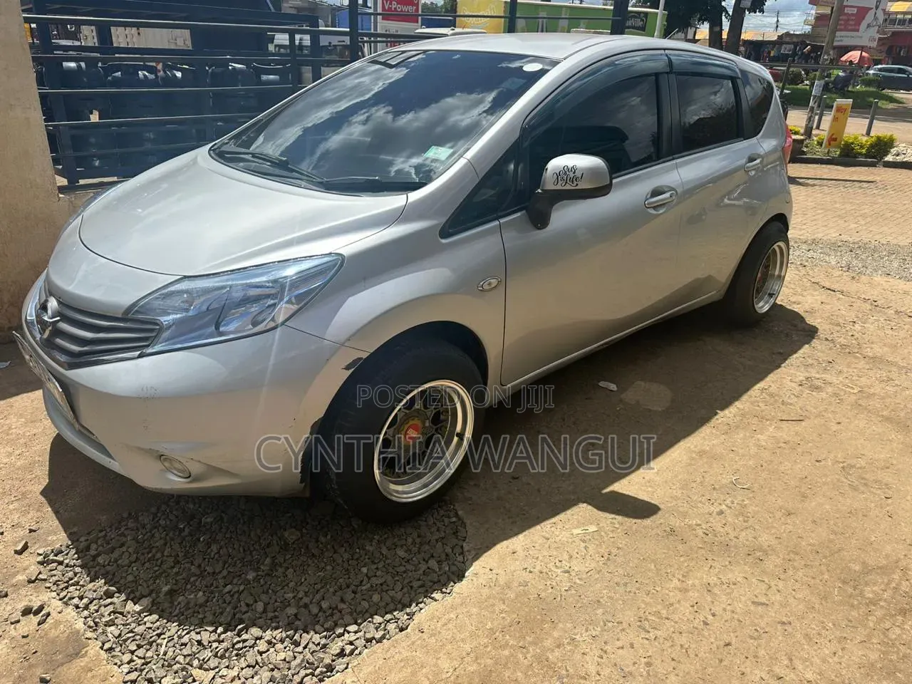 Nissan Note 2013 Silver