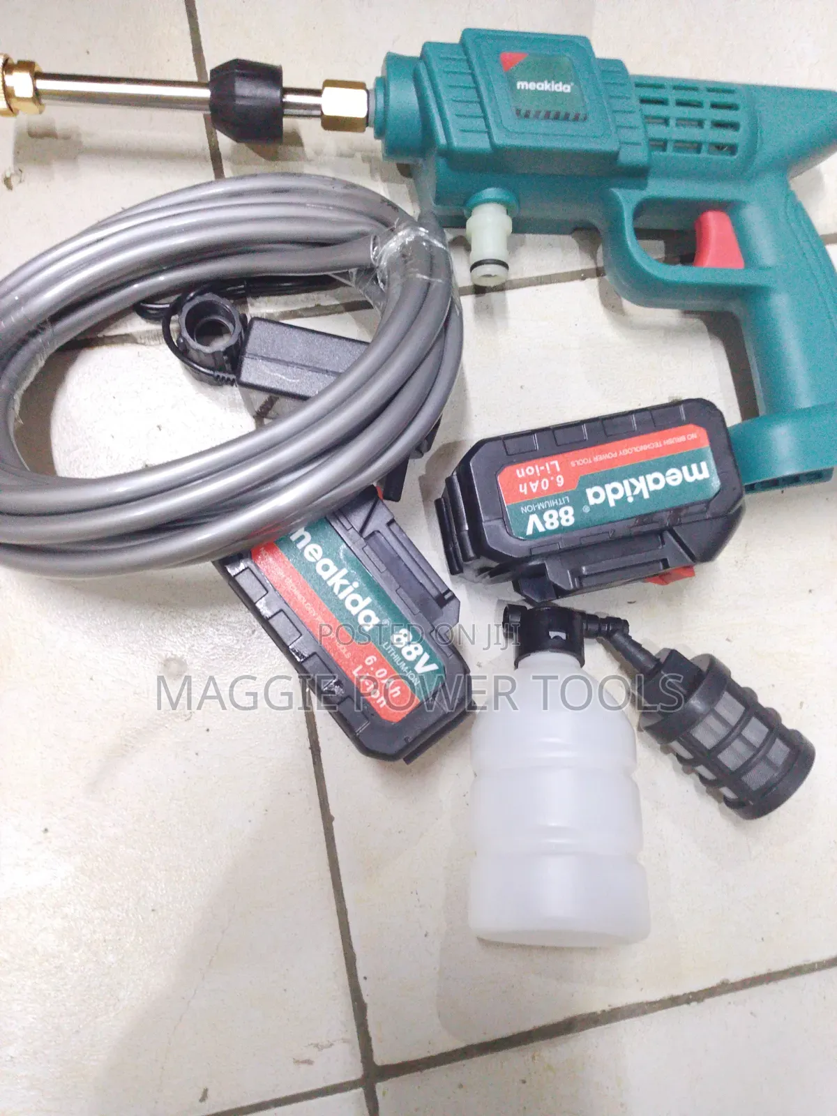 Well Performing and Professional 88v Makita Car Washer