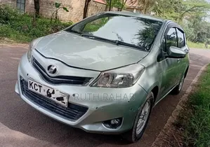 Toyota Vitz 2011 Green