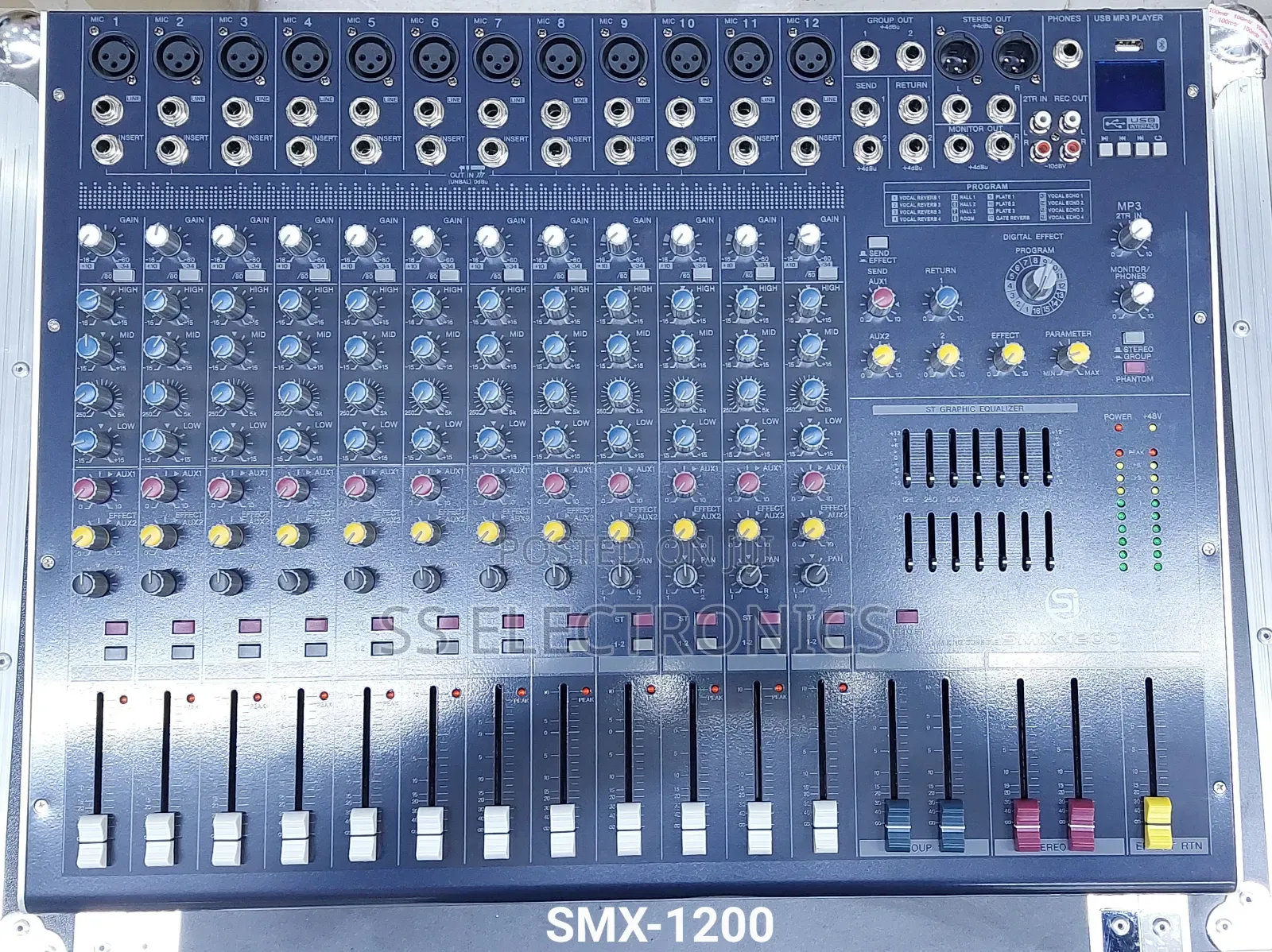 Plain Mixer 12 Channel