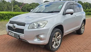 Toyota RAV4 2012 Silver